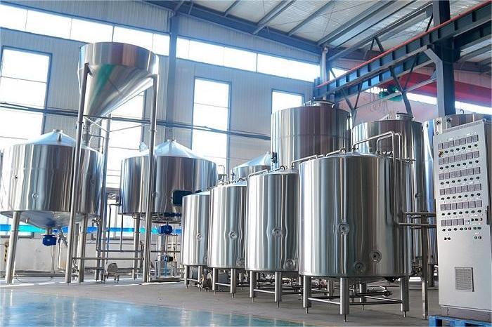 酒吧酒館精釀啤酒釀造設(shè)備-山東天泰啤酒設(shè)備