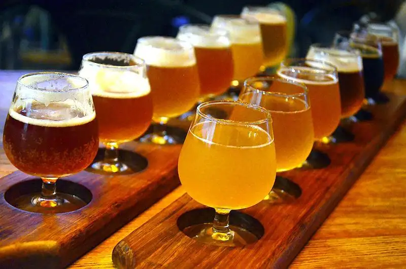 精釀啤酒設(shè)備,啤酒廠(chǎng)設(shè)備,開(kāi)辦啤酒廠(chǎng),啤酒過(guò)濾