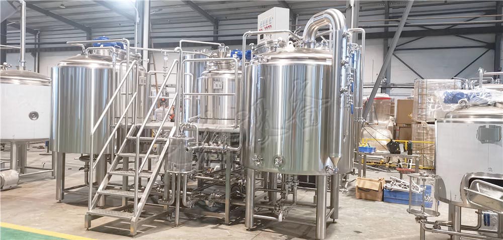 精釀啤酒設備廠分型關于麥芽運輸?shù)哪切┦?> </a>
    </dt> 
    <dd> 
     <h4><a href=